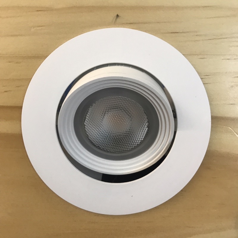 Đèn âm trần chiếu điểm thấu kính công suất 7w Megaman Đức chính hãng