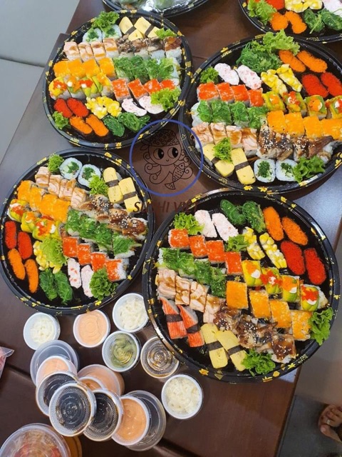 Set 20 khay nhựa đựng sushi kèm nắp nhựa vồng