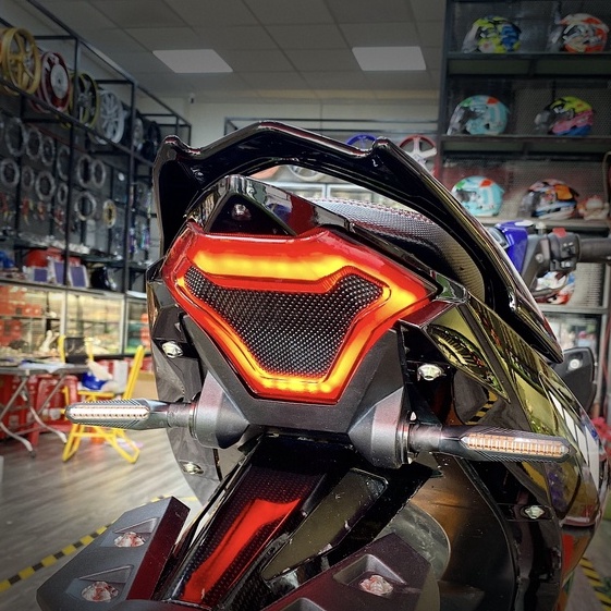 Đèn hậu led TST cho Ex150 chỉnh app full hiệu ứng