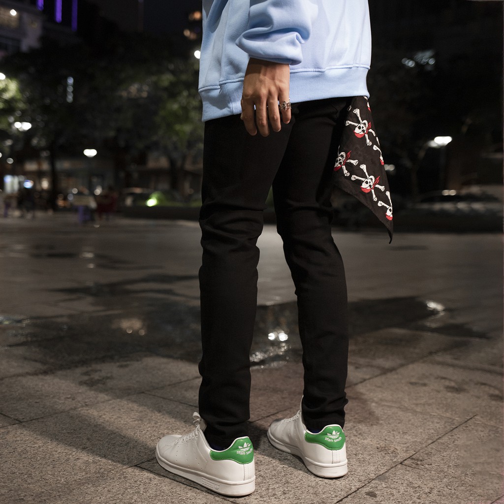 Quần Skinny Jeans Nam-Màu Đen-Kiểu Trơn-Chất Liệu Cotton Co Giãn-Ống Đứng Dáng-Ống Ôm Chân Chuẩn Skinny | BigBuy360 - bigbuy360.vn