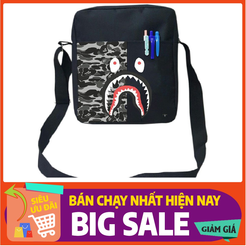 FREESHIP 50K_[HCM] Túi đeo chéo in hình BAPE SHARK size 24cm vừa ipad, tập vở đi học đi chơi