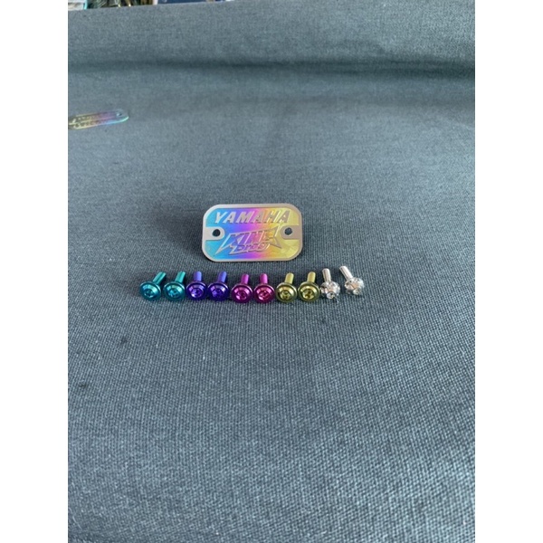 Tem Nắp Dầu Titan Yamaha Exciter 150 & Sirius Kèm Ốc titan