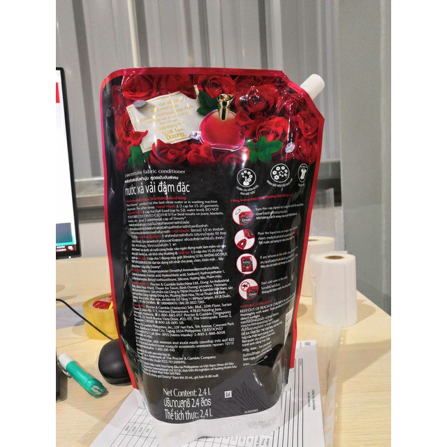 Nước xả vải Downy túi 3.5l Hương Nước Hoa (mới)