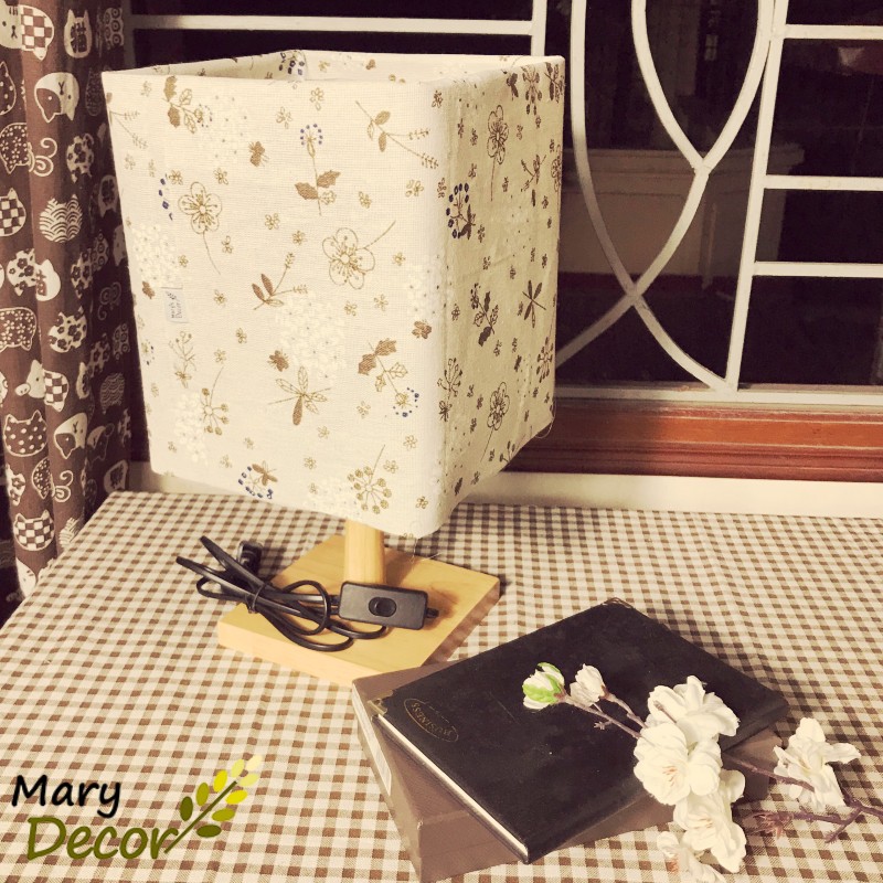 Đèn ngủ để bàn Mary Decor, đèn ngủ để bàn mini chao vải canvas dễ thương, chân gỗ cao cấp - CẨM TÚ CẦU  -DB-E02