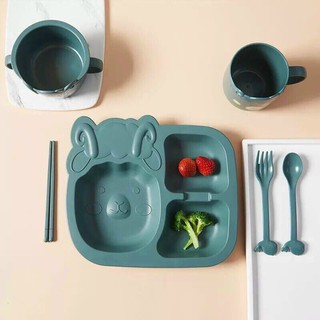 Set bộ đồ ăn dặm cho bé bằng lúa mạch.