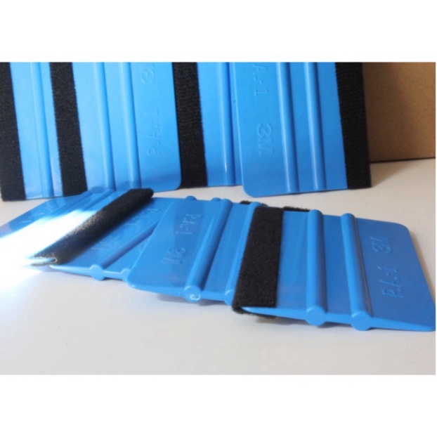 Miếng gạt nhựa hỗ trợ dán decal tiện dụng Ảnh thật Sp