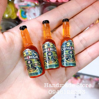 Charm rượu mô hình đồ chơi