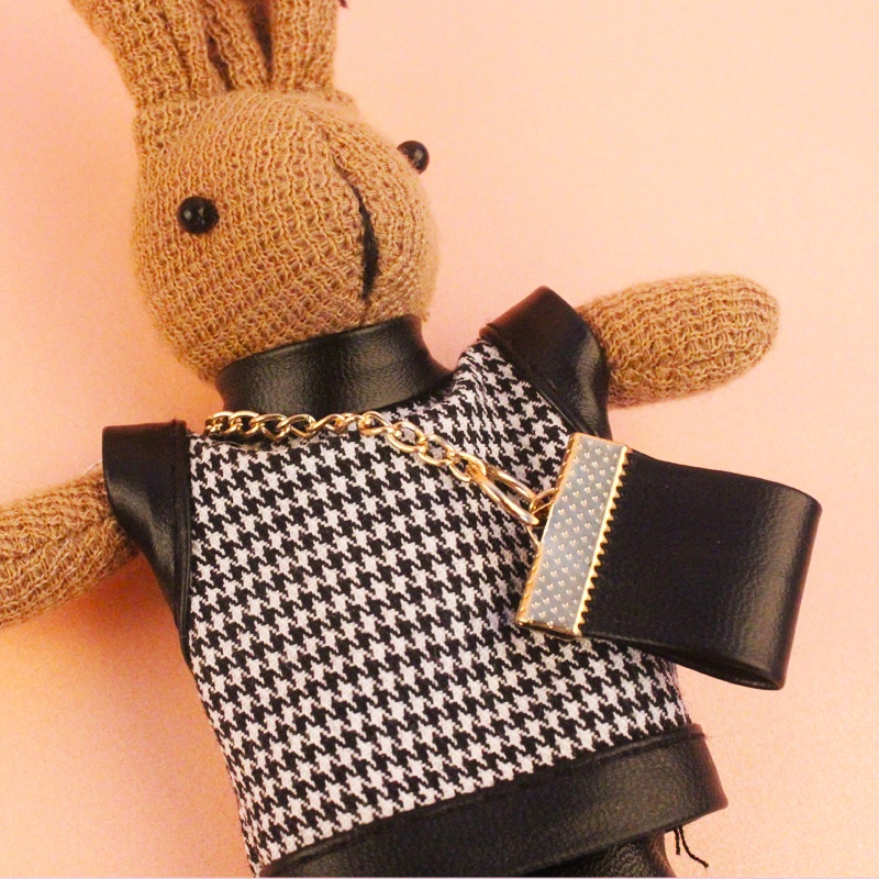 Móc khóa IELGY hình thỏ bông gắn trang trí túi xách cá tính hợp thời trang