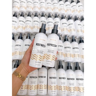 Xịt rửa cọ Sephora.