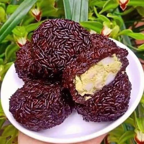 Xôi khúc gạo lứt đen dẻo Điện Biên ăn liền