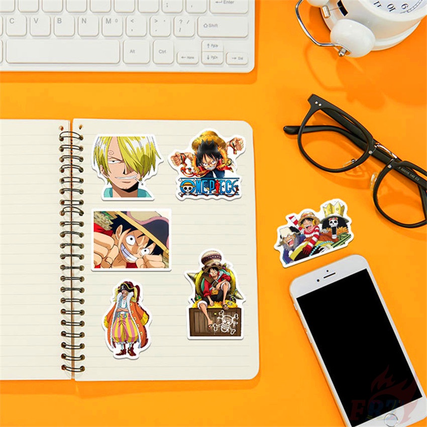 Set 100 miếng dán trang trí in hình nhân vật trong One Piece độc đáo