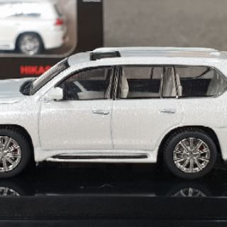 Xe Mô Hình Lexus LX570 1:64 HIKASI ( Đen )