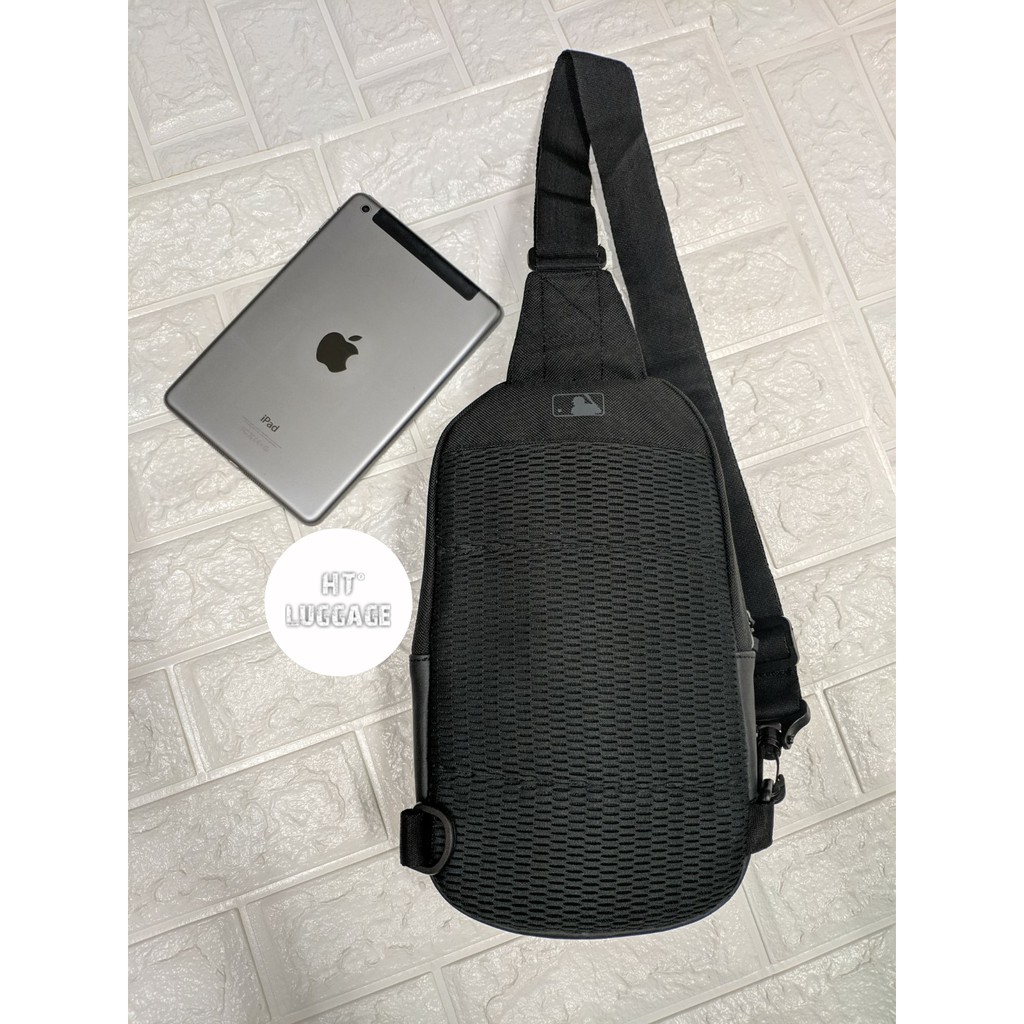 Túi đeo chéo kháng nước NY xuất xịn Auth