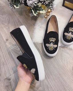 Slip on ong đá