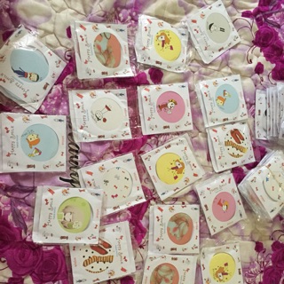 Sản phẩm quà tặng đi kèm bên Cherry shop