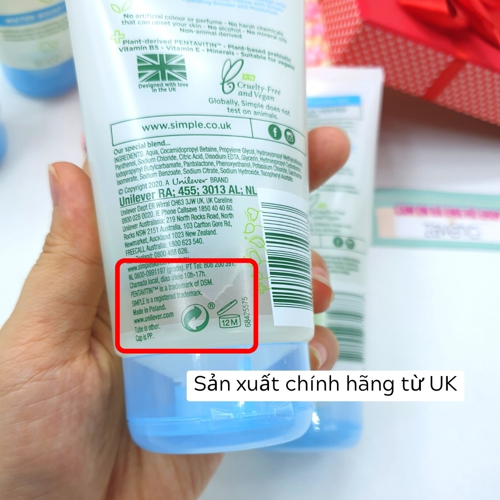 Sữa rửa mặt SIMPLE Water Boost Micellar Facial Gel Wash Làm Sạch Sâu Cấp Nước Mềm Da ( 150ml ) | BigBuy360 - bigbuy360.vn