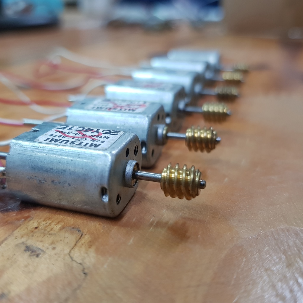 Combo 5 chiếc động cơ DC3-6-12VDC Sử dụng làm mô hình, đồ chơi, robot
