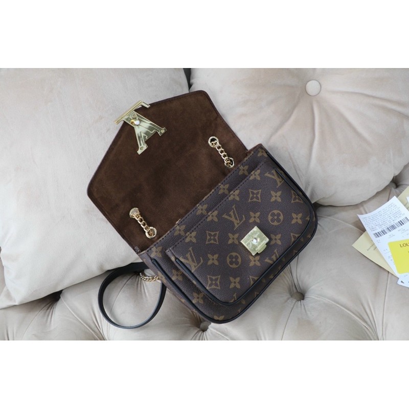 Túi đeo chéo cặp LV mới