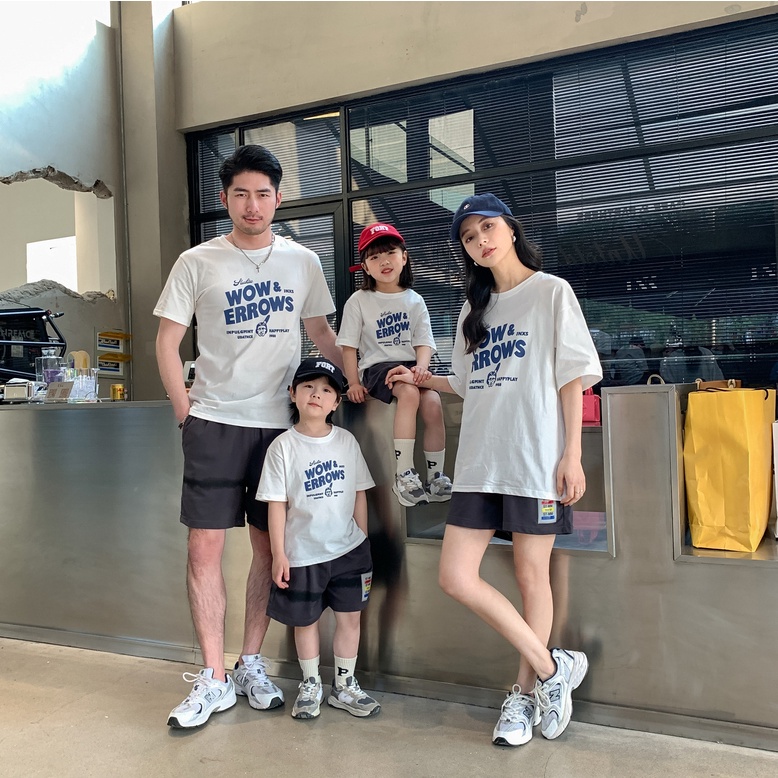 Áo gia đình Familylove - Mẫu Áo Đồng Phục Gia Đình Thiết Kế Họa Tiết Đẹp WOW&ERROWS chất liệu cotton 100% co giãn