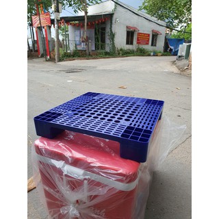 Pallet Vuông Hiệp Thành  Kích thước 600 × 600 × 1000 mm ( tải trọng  200 kg )