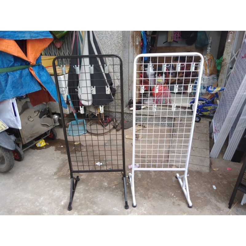 Khung Lưới 60x120cm có chân tặng kèm 5 móc lưới