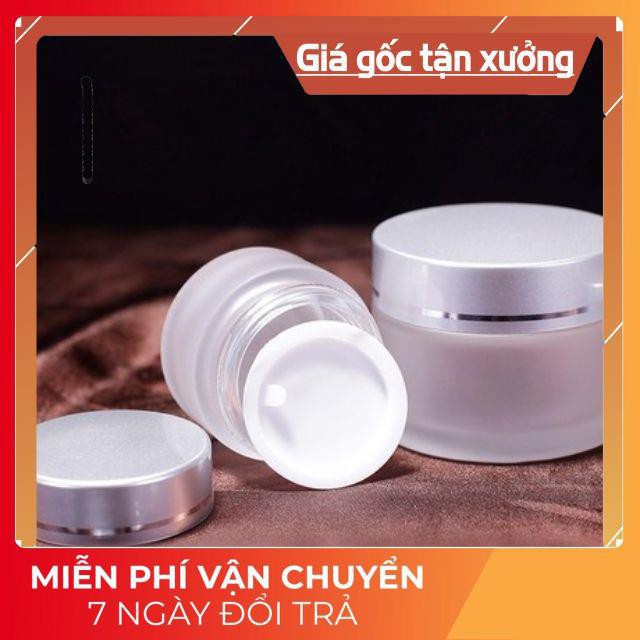 Hủ Đựng Kem ❤ GIÁ TỐT NHẤT ❤ Hủ Chiết Mỹ Phẩm Thủy Tinh Nắp Bạc 30g,50g , hủ đựng mỹ phẩm , phụ kiện du lịch