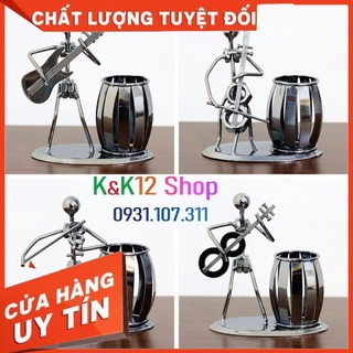 Đồ chơi trang trí để bàn phiên bản ban nhạc nhiều nghệ sỹ. Hộp đựng bút độc đáo. Quà tặng ý nghĩa.