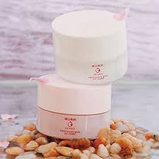 Kem dưỡng trắng da chống nắng ban ngày và đêm Senka 50g