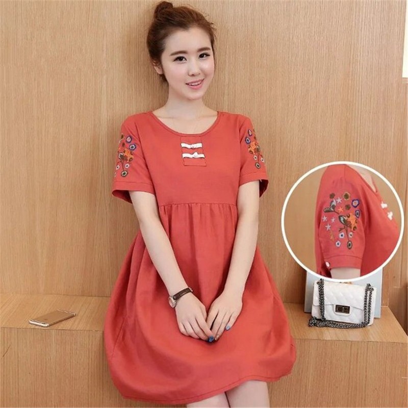 Váy bầu bằng cotton lanh ngắn tay thêu họa tiết xinh xắn thời trang