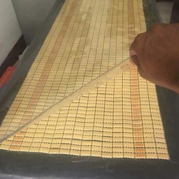 Tấm Dẻo Trải Giường Spa Ni Lông Dẻo Dùng Tắm Trắng, Massage Body Phun Xăm Kích Thước 170*80Cm