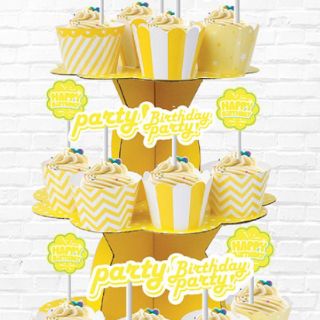 Kệ để bánh cupcake  3 tầng