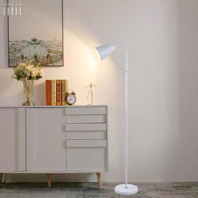 Đèn cây trang trí phòng ngủ phòng khách phong cách Bắc Âu hiện đại