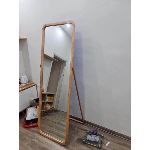 Gương soi toàn thân