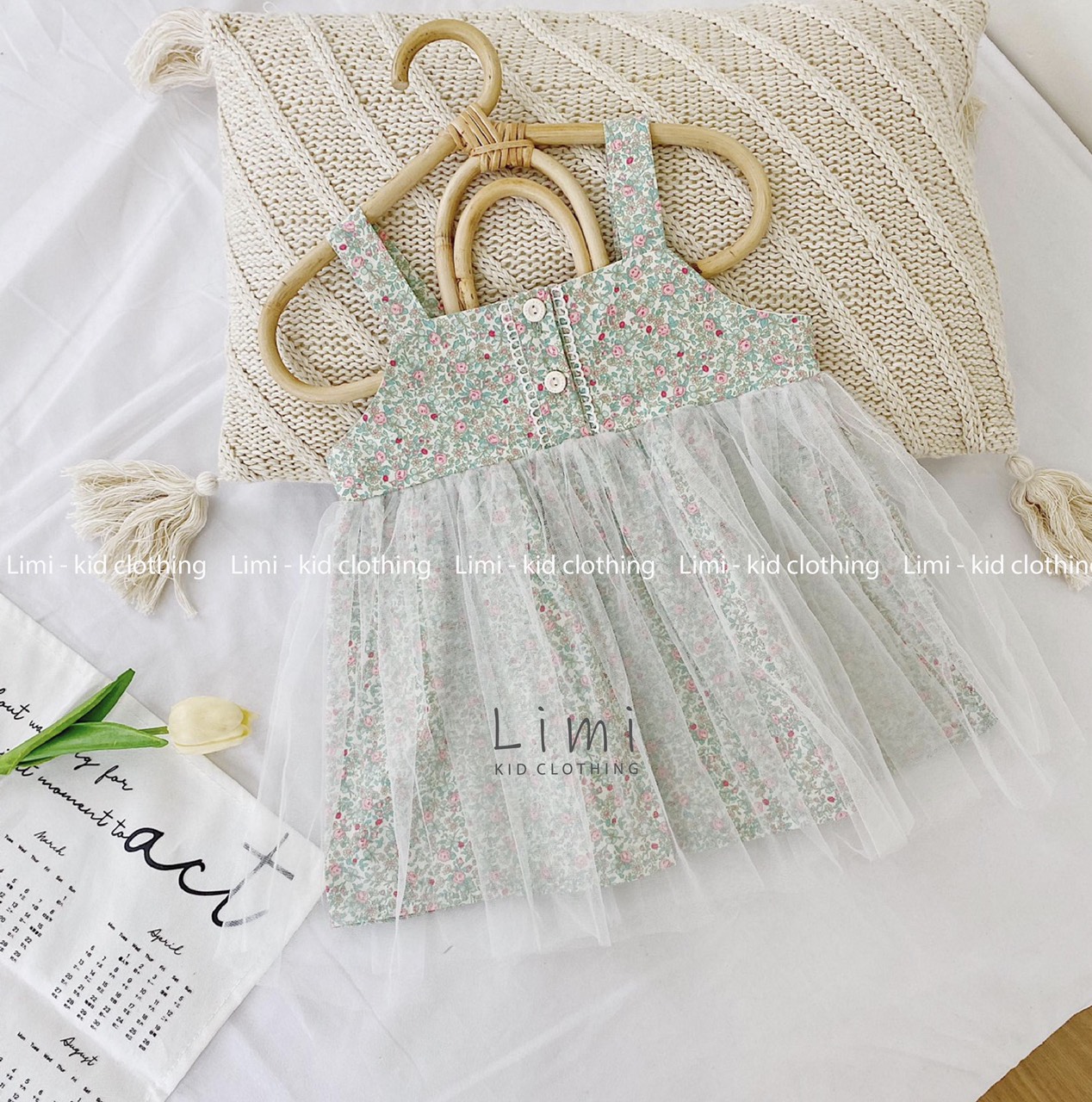 Váy công chúa 2 dây hoa nhí voan bồng cho bé gái 1-5 tuổi LIMI