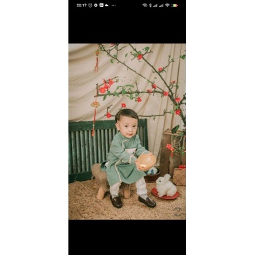 Áo dài nhung bé trai