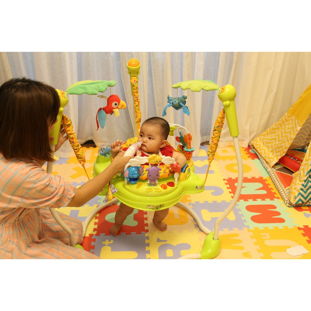 Ghế nhún nhảy tập đứng dành cho trẻ em có đèn, nhạc và thanh đồ chơi Konig Kids - 63569