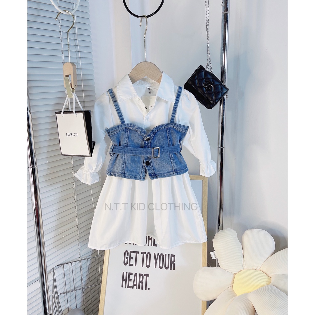 Sét váy bò kèm áo cho bé gái, set váy sơ mi trắng kèm áo yếm jeans sành điệu cho bé size 13-32kg
