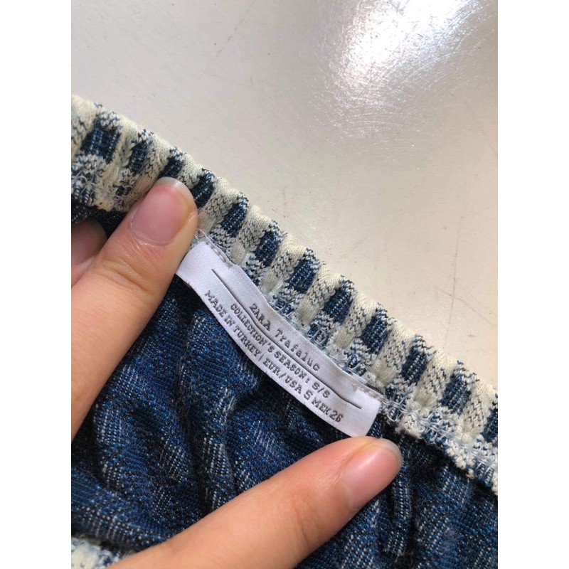 Áo zara trễ vai kẻ caro