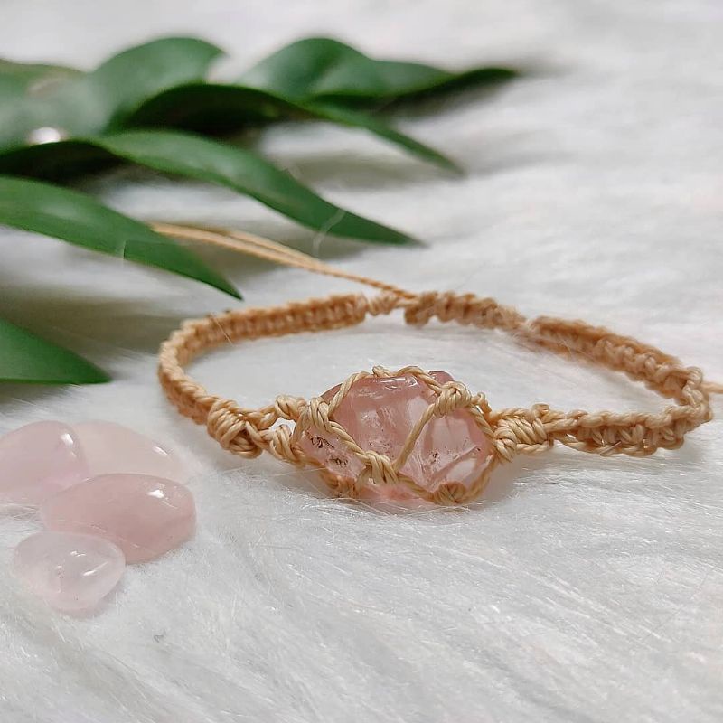 Vòng tay rose quartz