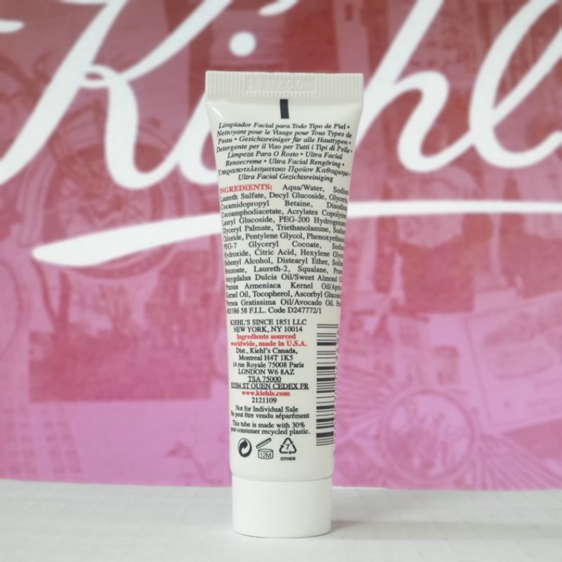 Sữa Rửa Mặt Tạo Bọt Dịu Nhẹ Ultra Facial Cleanser 30ml