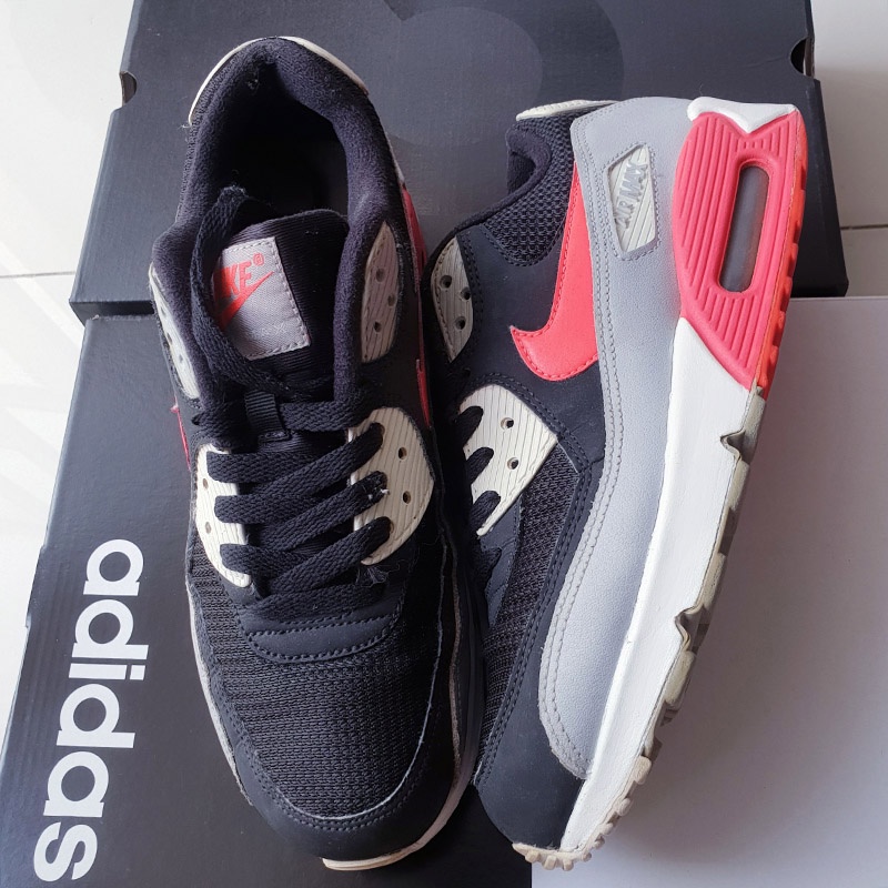 Giày Air Max 90 Black Crimson, size 41, real 2hand