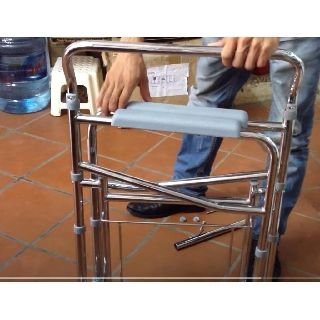 Ghế Bô Vệ Sinh Lucass G696
