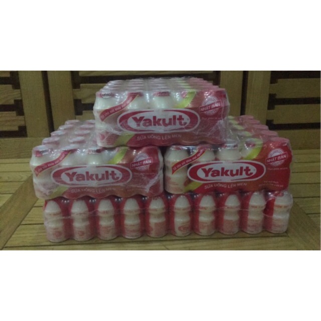 Sữa chưa uống lên men của Nhật Yakult(10 lốc/50 chai)