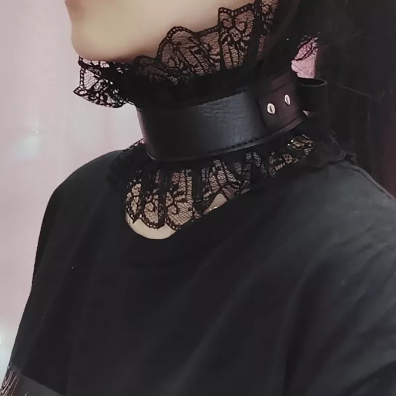 Vòng Cổ Choker Bằng Da Đen Phối Ren Phong Cách Gothic Cổ Điển