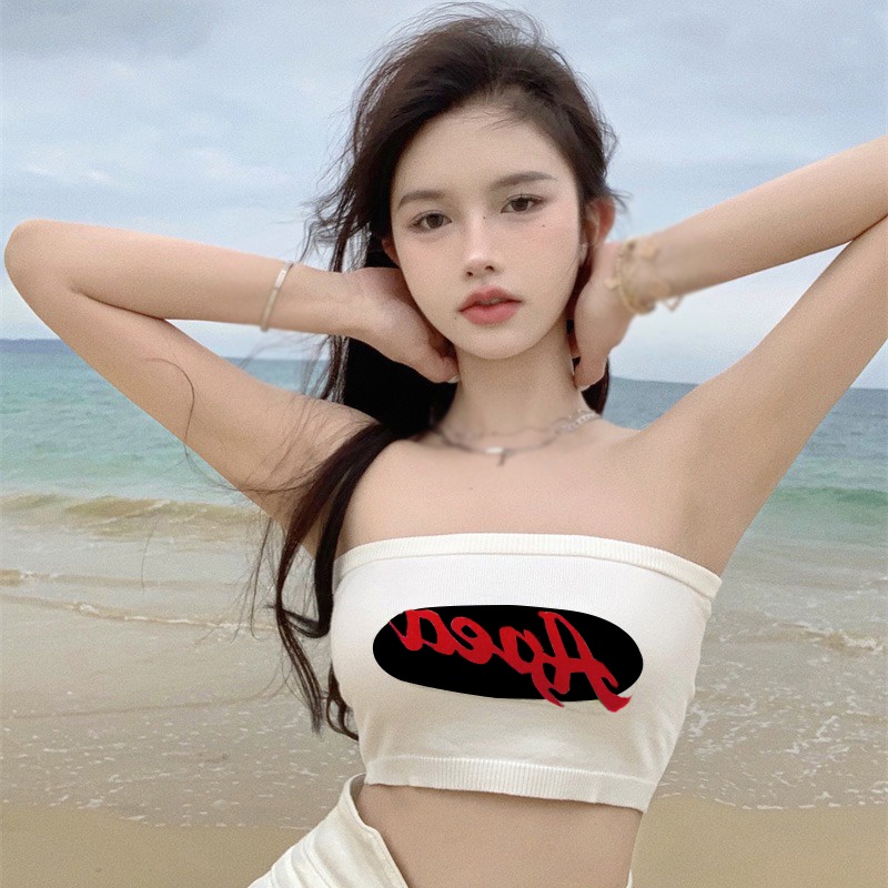 Áo Croptop Dệt Kim Hoạ Tiết Chữ Thiết Kế Hở Lưng Quyến Rũ