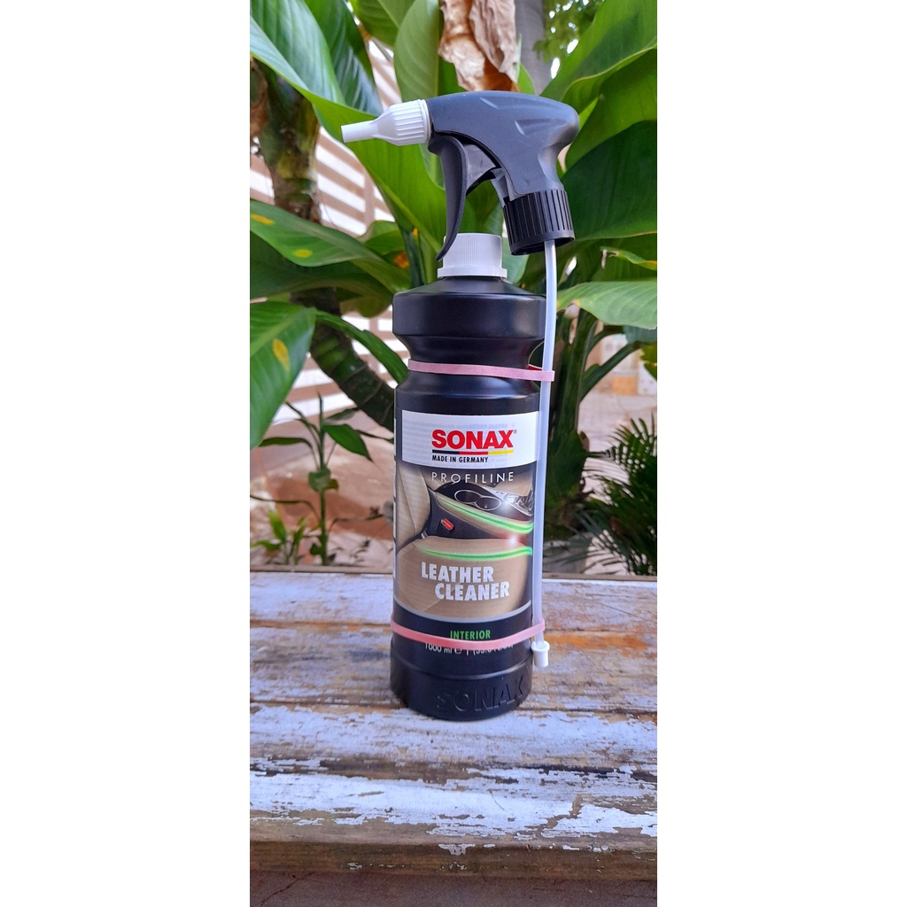 Làm sạch ghế da ô tô 1lit - SONAX PROFILINE Leather Cleaner Foam(1chai)