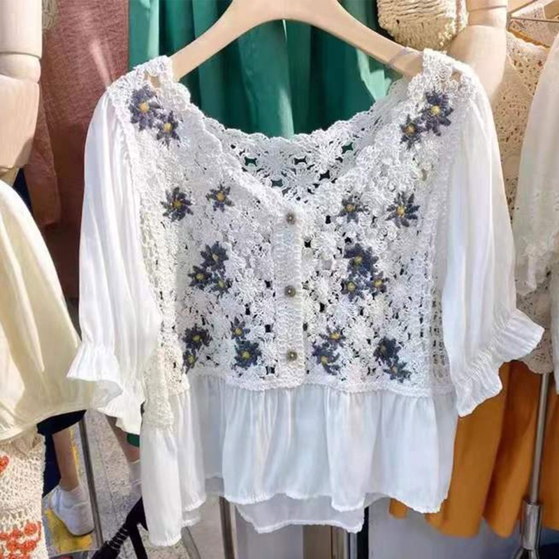 Áo Chiffon Peplum Cổ Chữ V Tay Ngắn Phồng Phối Nút Họa Tiết Hoa Cho Nữ