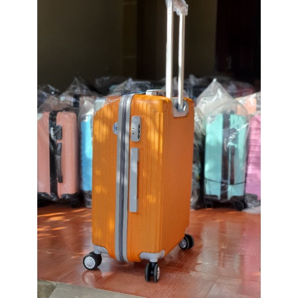 Vali du lịch góc nhôm Hùng Phát size 20 -24-28