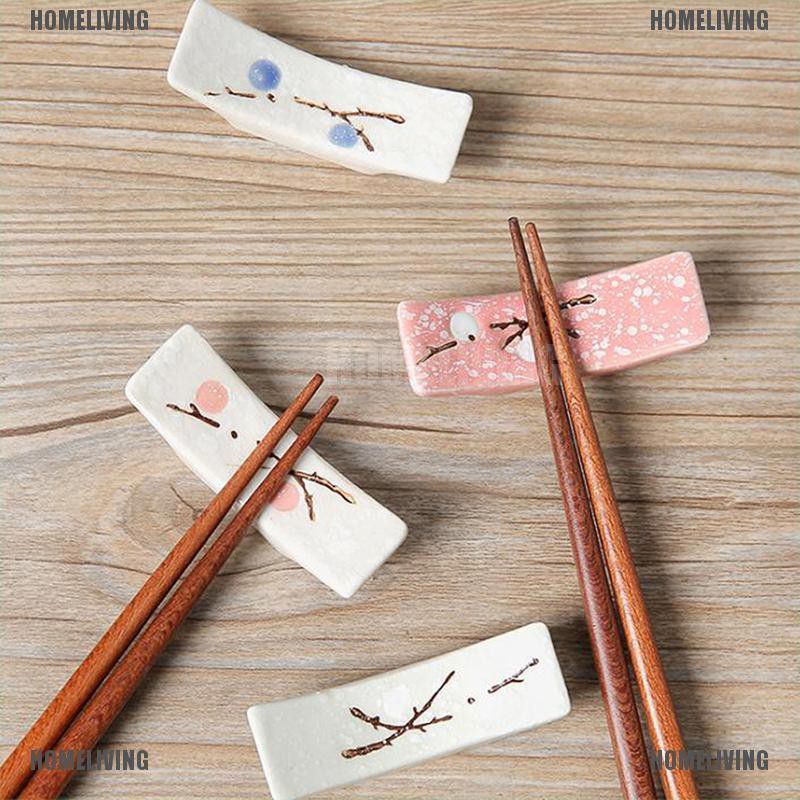 Giá Đỡ Đũa Bằng Sứ Hình Bông Tuyết Phong Cách Nhật Bản