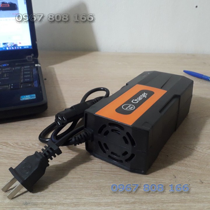 Sạc xe điện 48V 12AH